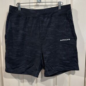 Alphalete Men’s Camo workout shorts. Sz Med/Lg